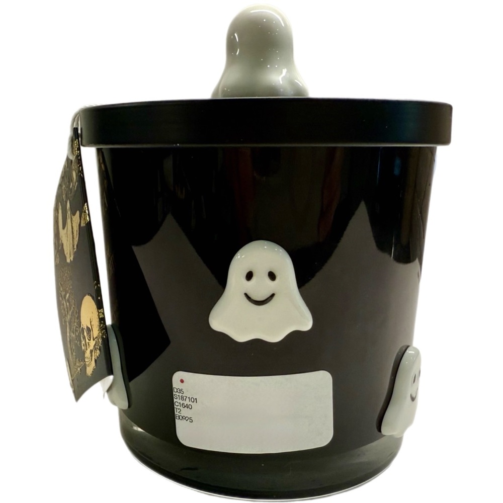 NWT! Enchanté Spooky Citrus Glow  13 Oz. Candle Decorative Ghosts On Lid & Jar